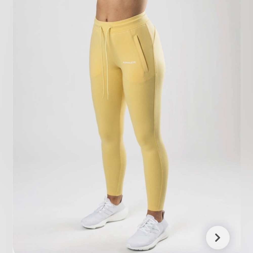 NWT ALPHALETE WOMEN’S CORE JOGGERS IN CANARY YELLOW XS, SMALL, MEDIUM,LARGE